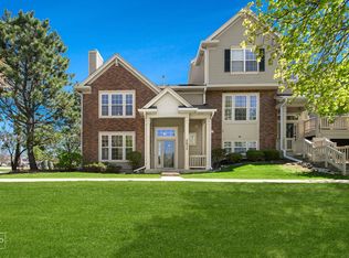 2673 N Greenwood Ave, Arlington Heights, IL 60004