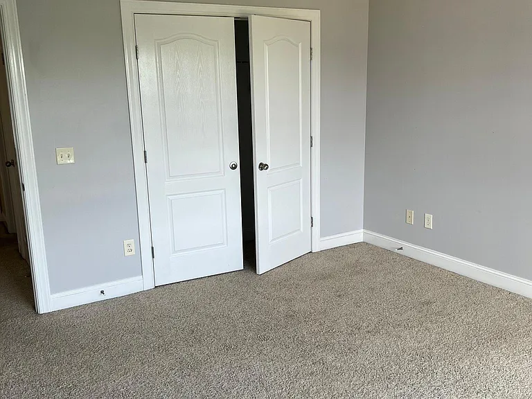109 Fieldcrest Cir — Photo 48