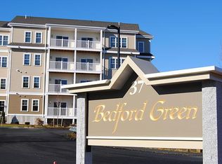 37 Hawthorne Dr #1693708, Bedford, NH 03110