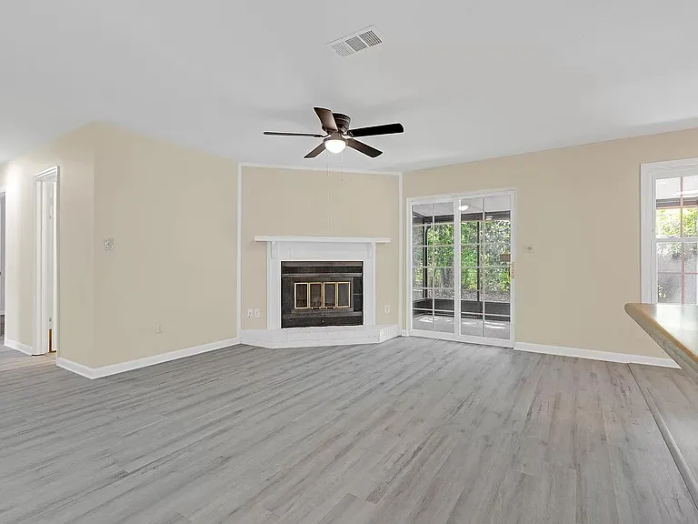 5556 Split Oak Ct — Photo 11