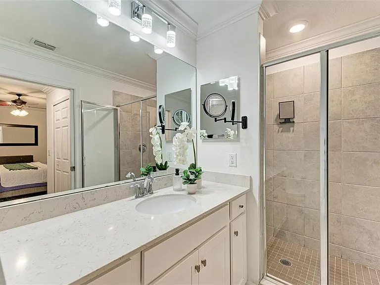 17902 Gawthrop Dr #307 — Photo 27