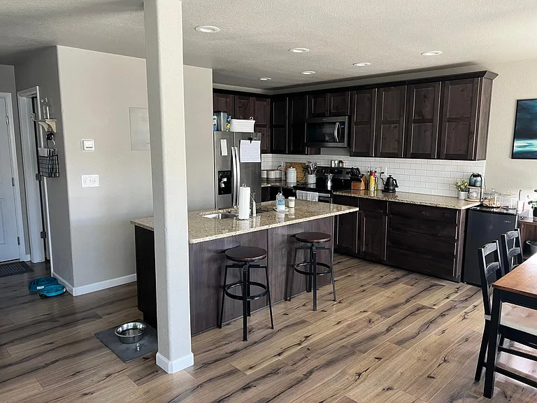 325 N Boise Ave — Photo 3