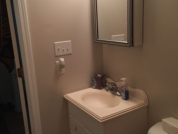 5th image of 2309 Avery St