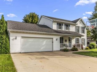W6064 Cornflower Dr, APPLETON, WI 54915