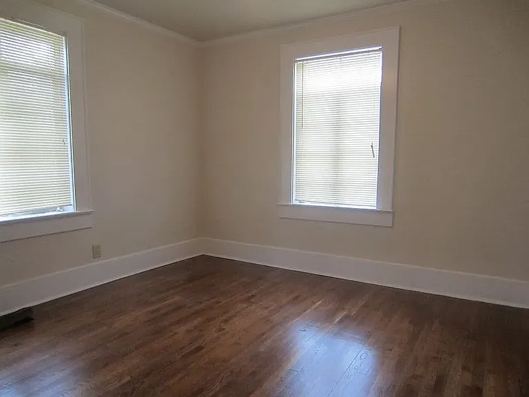 3160 Lake Ave — Photo 17