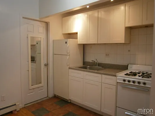 Rented by Miron Properties | media 7