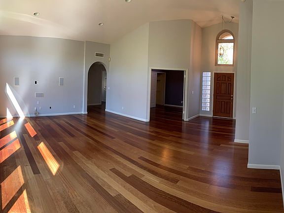 5th image of 149 W Jeanine Dr