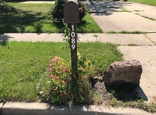 1089 Hunter Dr, Elgin, IL 60120