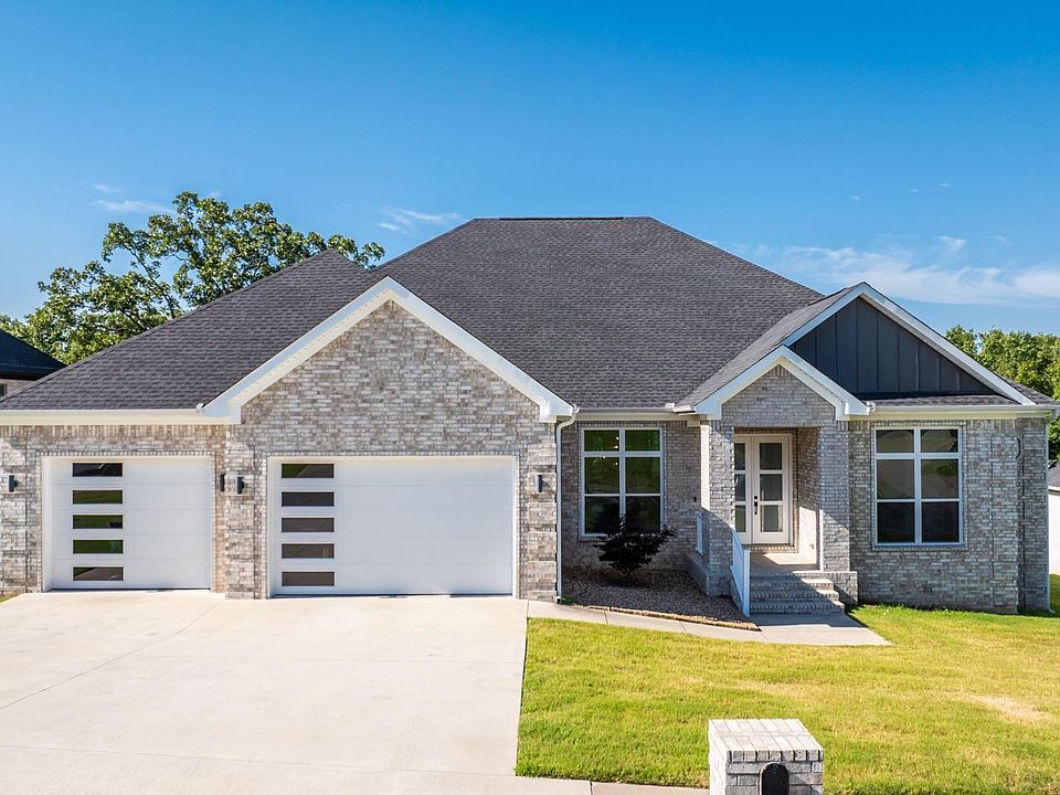 1st image of 9849 Laurel Oak Dr