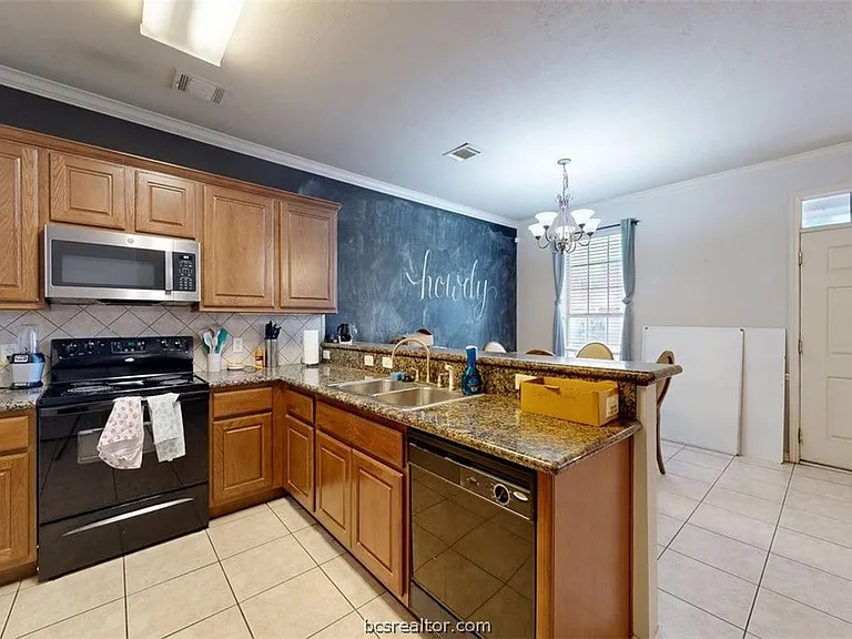 332 Forest Dr — Photo 10
