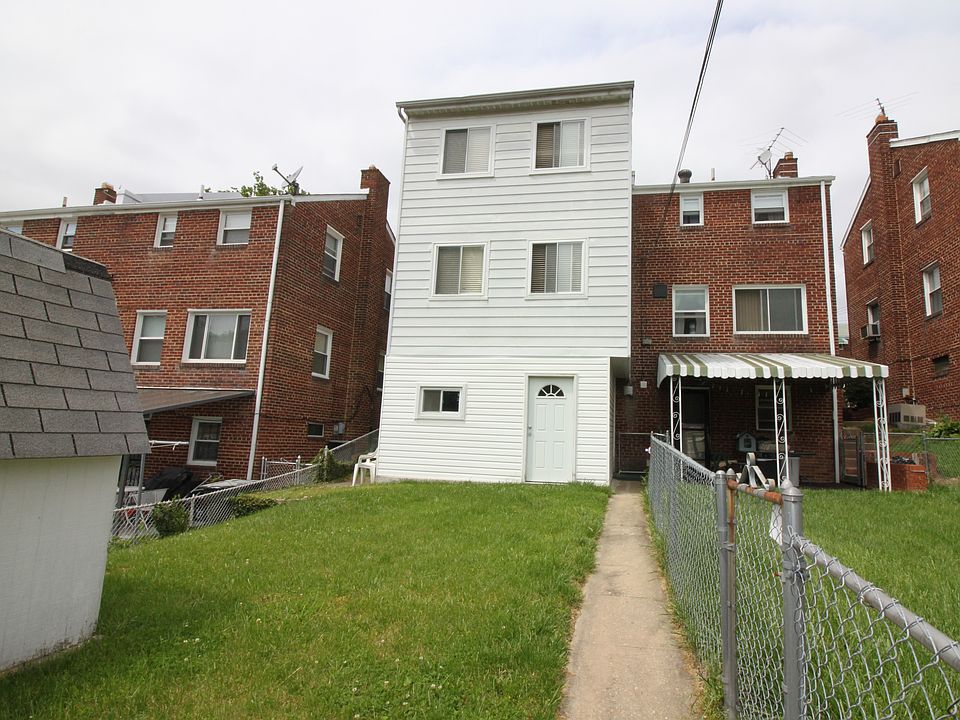 2nd image of 4341 Dubois Pl SE