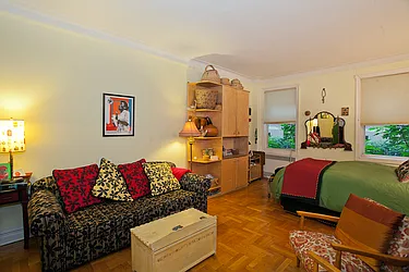 Sold by Avenue Sotheby's International Realty