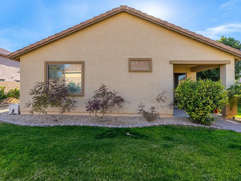 5414 W Straight Arrow Ln — Photo 33