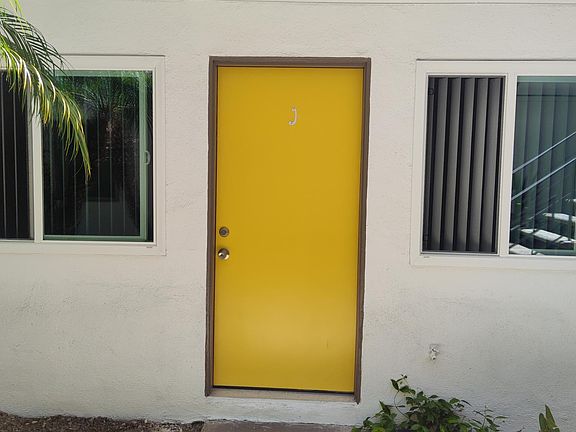 3rd image of 4261 182nd St #J
