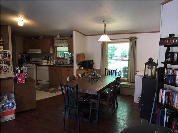 4th image of 105 All Kings Dr