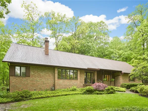 5074 Tall Timbers Dr, Richfield, OH 44286
