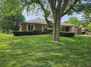 3217 Greensview Dr, Greenwood, IN 46143