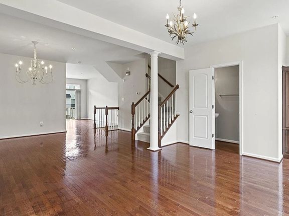 3rd image of 9808 Smithview Pl
