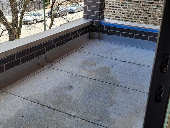 4th image of 1016 N Hermitage Ave #2