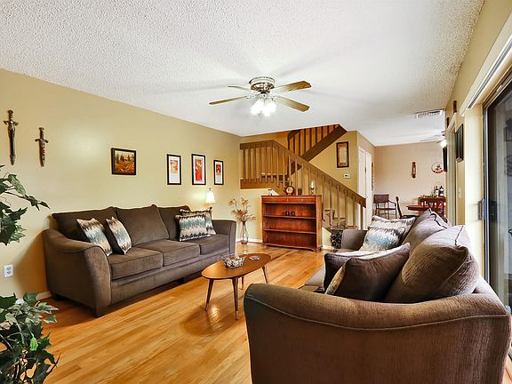 2nd image of 4704 Suburban Pines Dr
