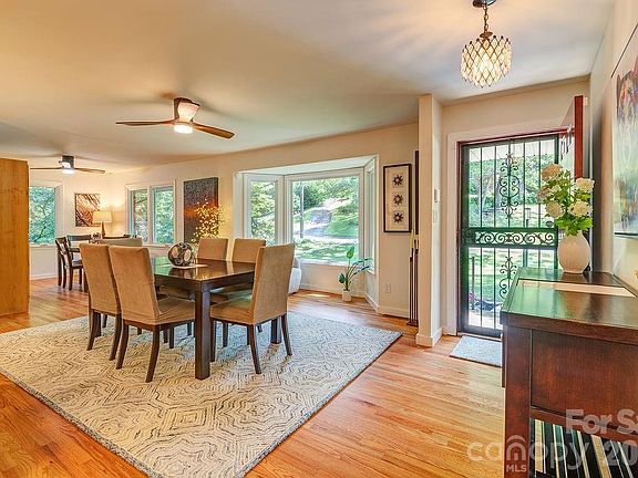 3rd image of 47 Deerwood Dr