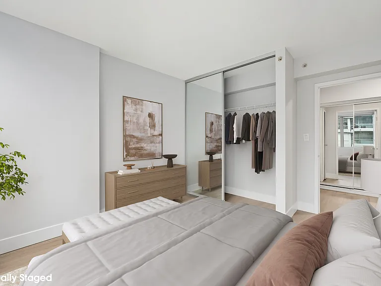 1450 Georgia St W — Photo 37
