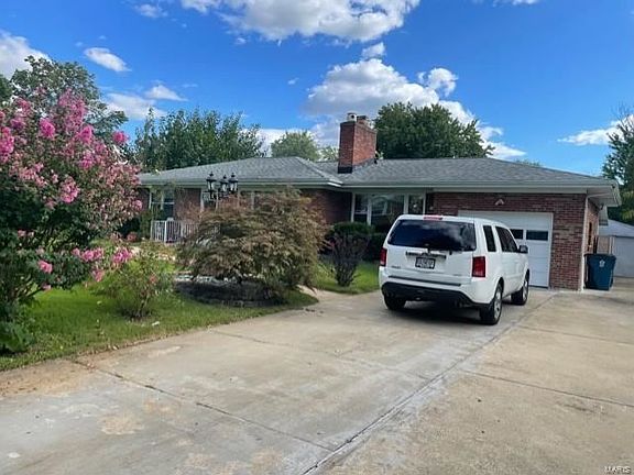 2nd image of 8934 Wilma Dr