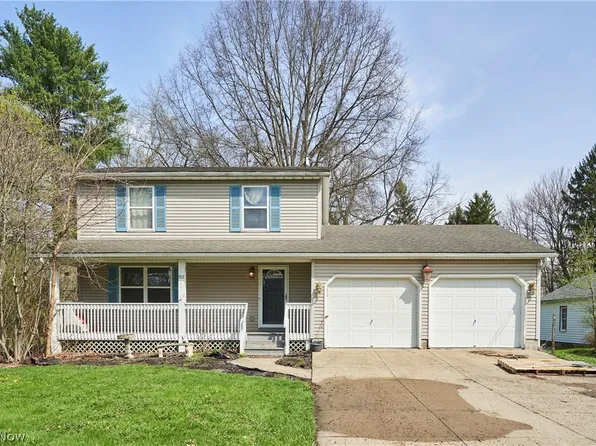 917 Proehl Dr, Barberton, OH 44203