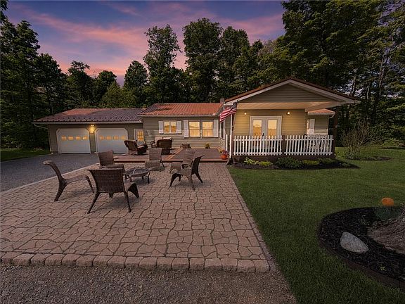 2nd image of 21 Scotts Ln