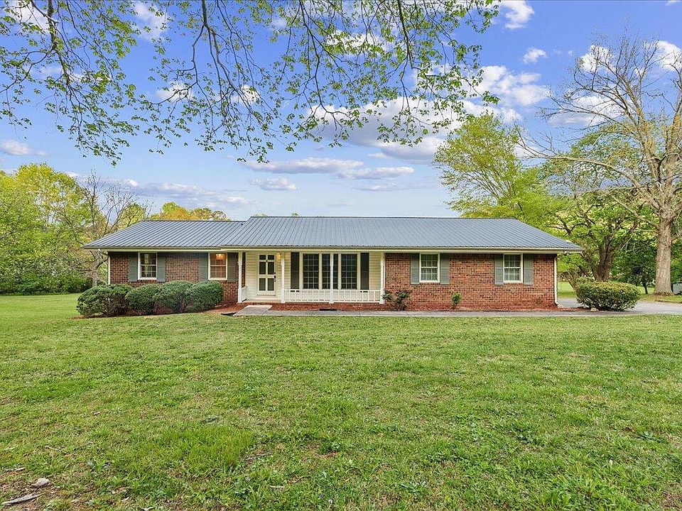 1st image of 557 Sam Love Rd