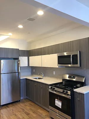 Rented by Budget Real Estate NYC Inc | media 21