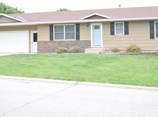 513 Troy Dr, Carroll, IA 51401