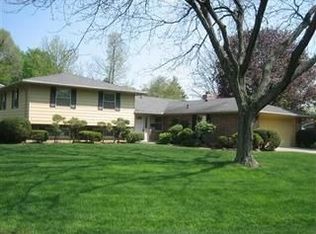 221 Glenburn Dr, Dayton, OH