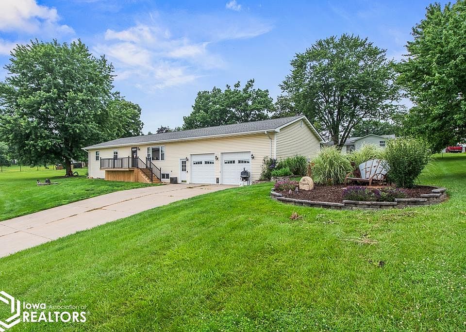 1st image of 409 Crestview Cir