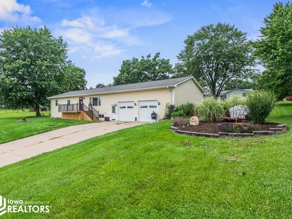 409 Crestview Cir, Bloomfield, IA 52537