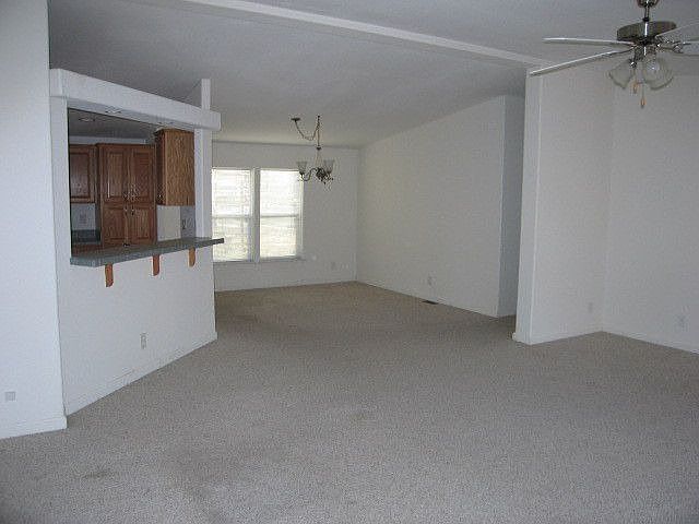 2nd image of 867 Jennys Ln