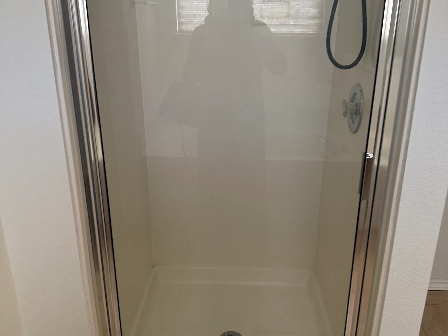 3 bed, 1700 sqft, $2,050 — Photo 4