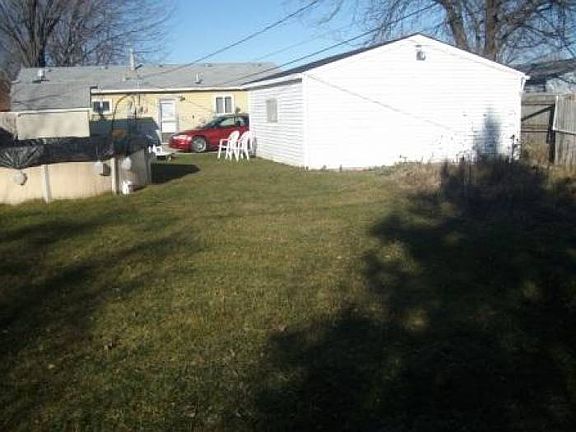 Yard and swimming pool