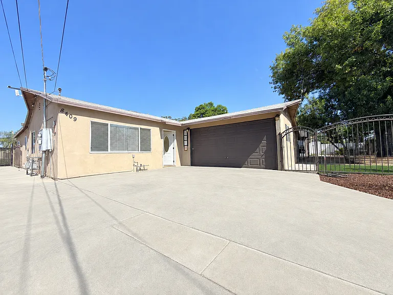 8409 Columbus Ave — Photo 1
