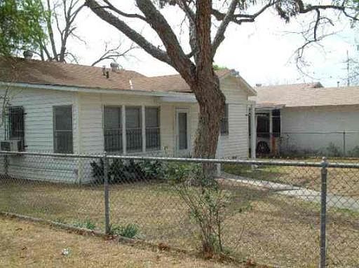 4th image of 2301 RAMONA ST