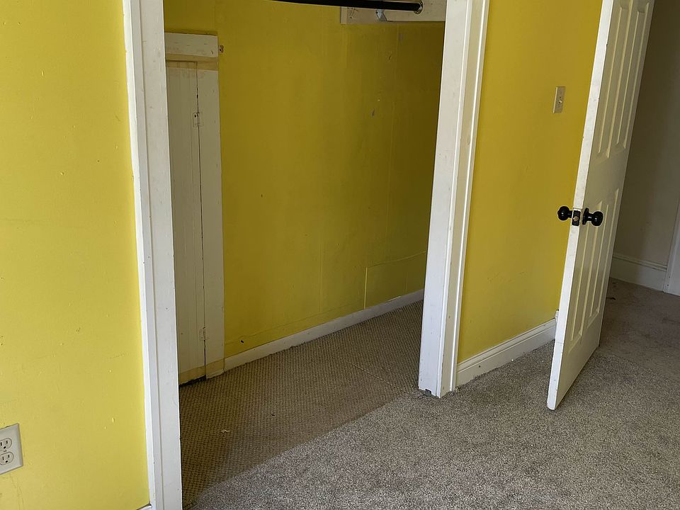 2nd image of 3205 22nd Ave S APT 2