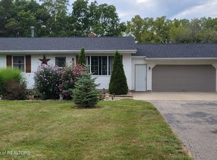 16494 Stockwell Rd, Lansing, MI 48906