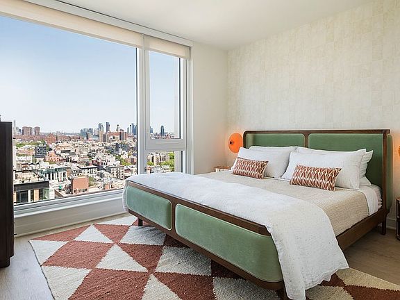 5th image of 55 Suffolk St APT 2614