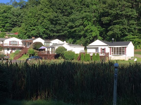 Main House + other houses