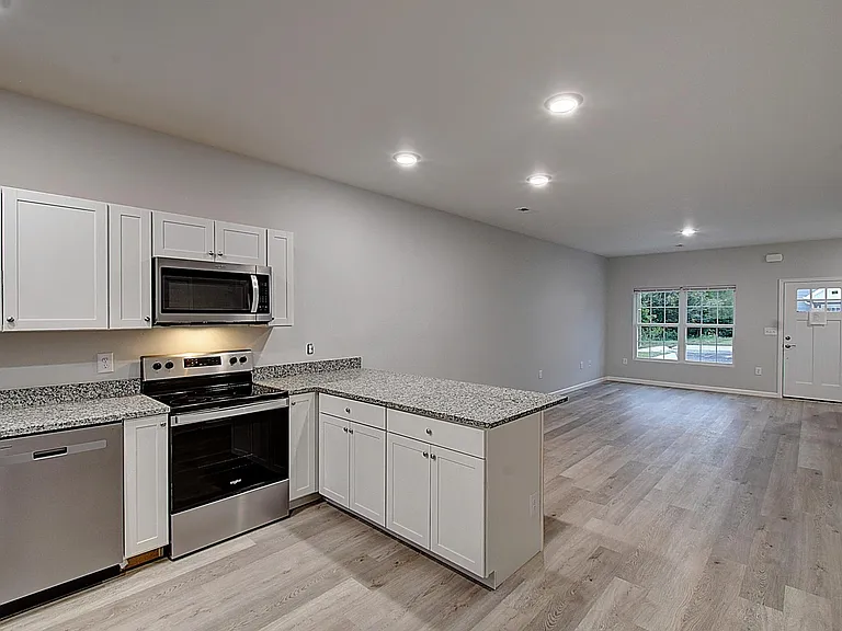 1080 Packing House Rd #12 — Photo 16