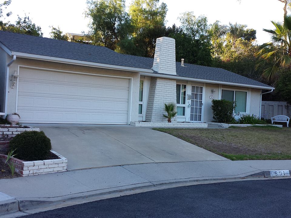 2nd image of 591 Barrington Ct