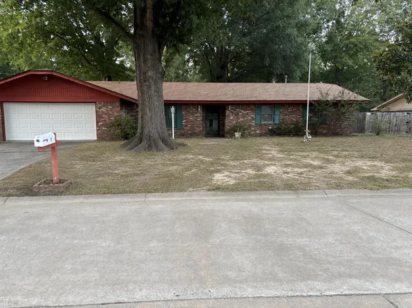 14 Shady Lane Dr, Conway, AR 72034