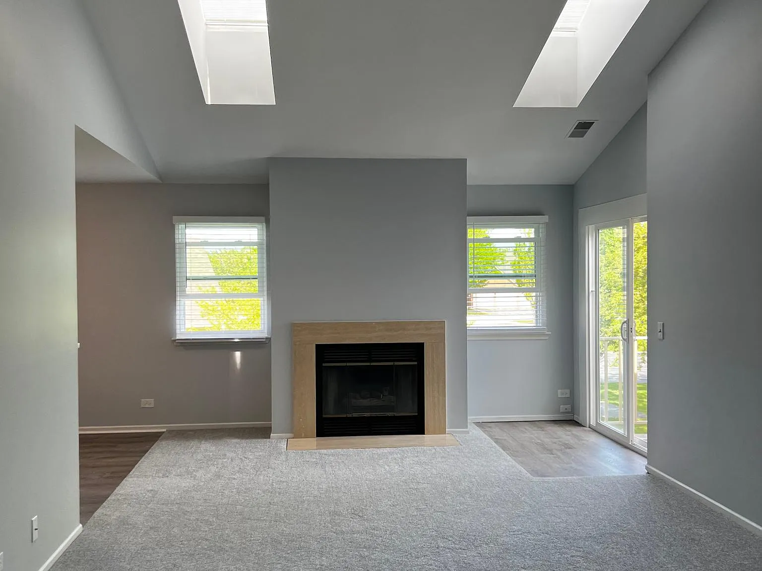 3 bed, 1200 sqft, $2,795 — Photo 2
