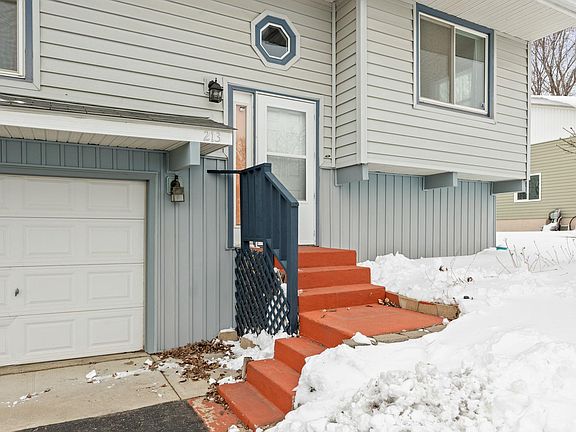 5th image of 213 Jennifer Ln