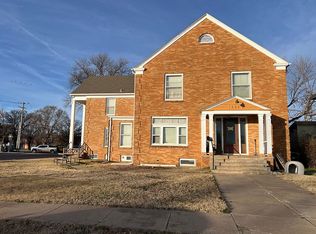 223 S Oak St, Pratt, KS 67124